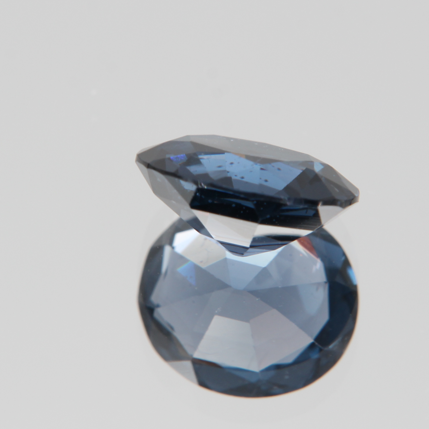 Blauer Kobaltspinell 3.61 ct
