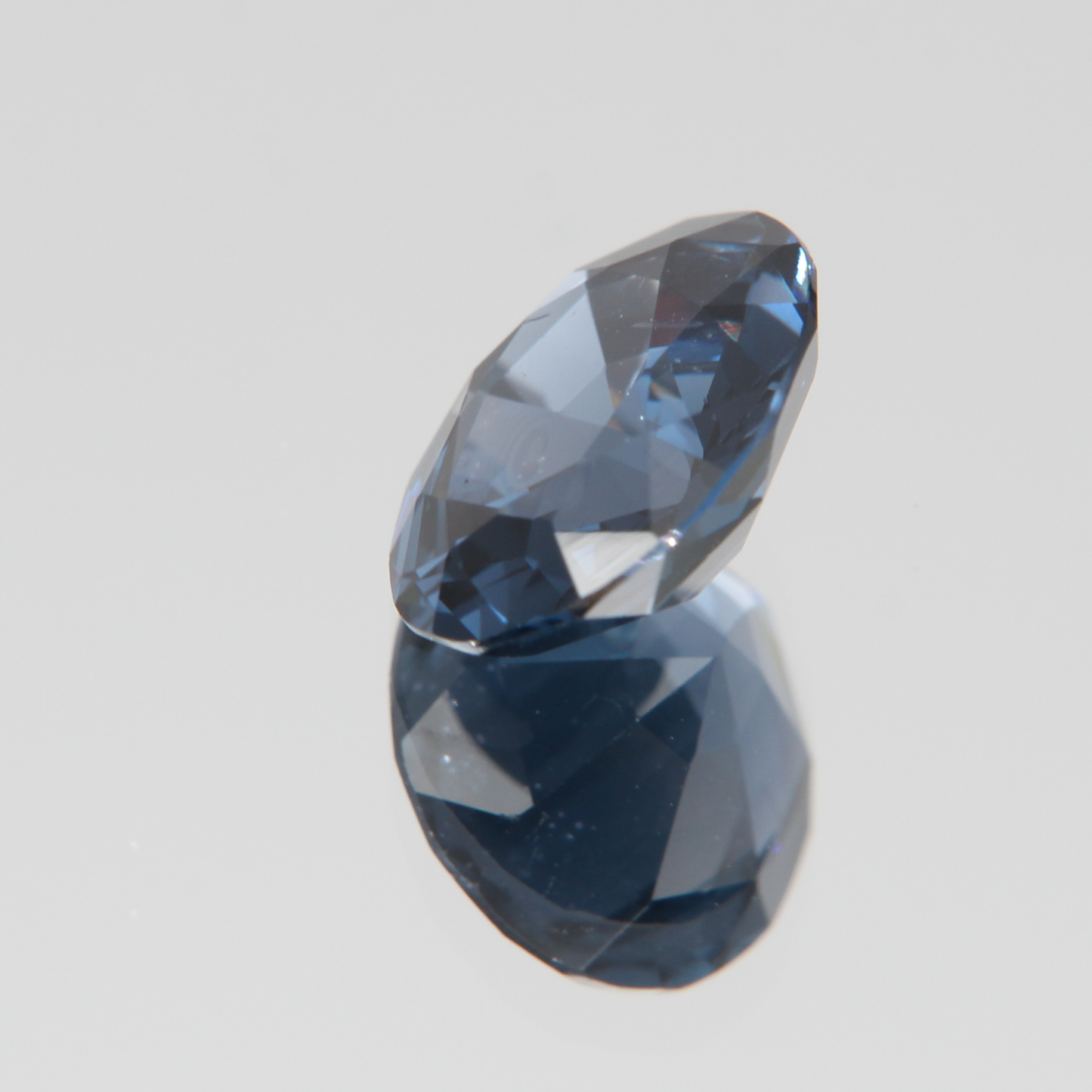 Blauer Kobaltspinell 3.61 ct