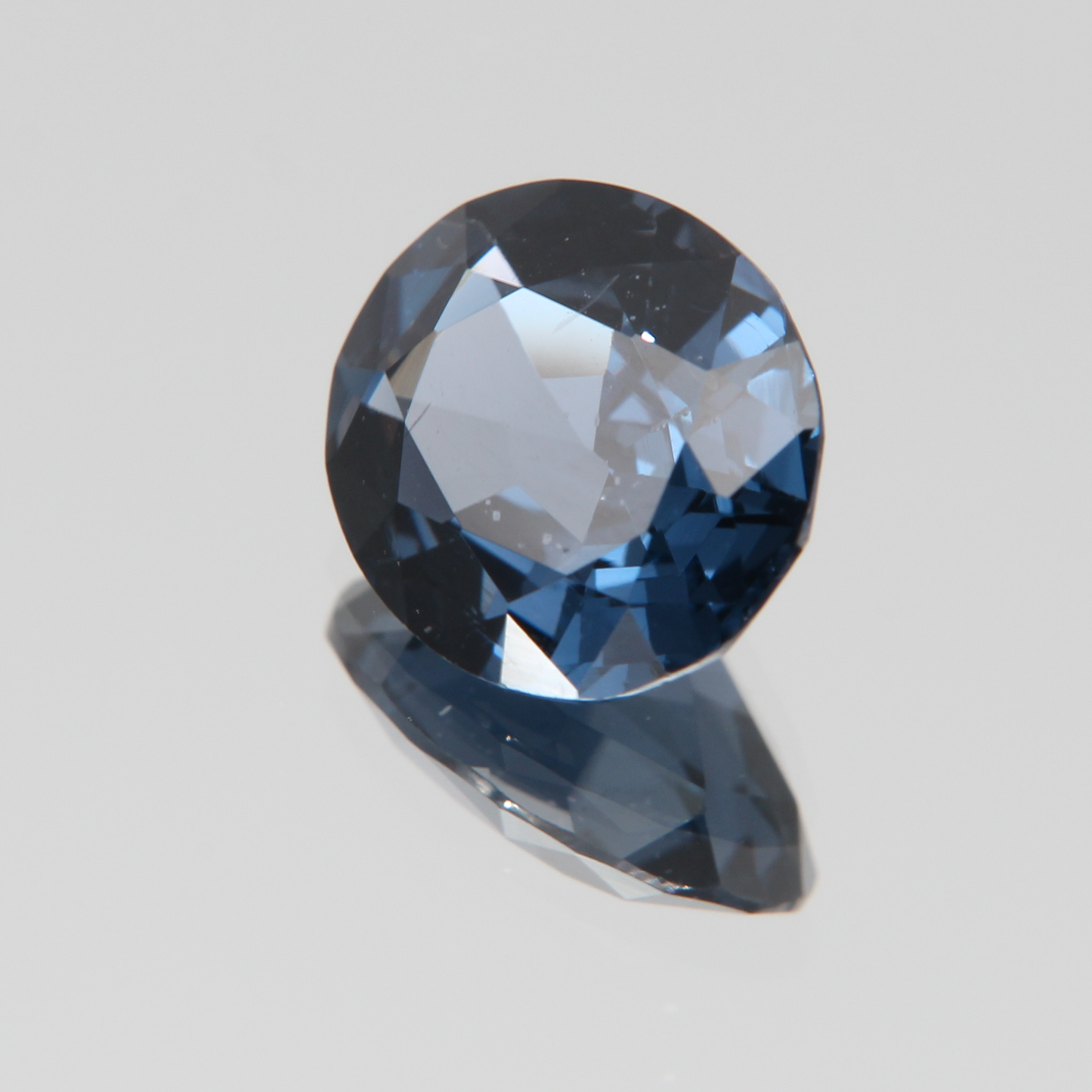Blauer Kobaltspinell 3.61 ct