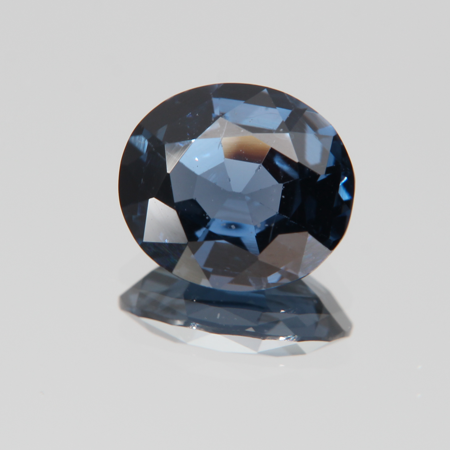 Blauer Kobaltspinell 3.61 ct