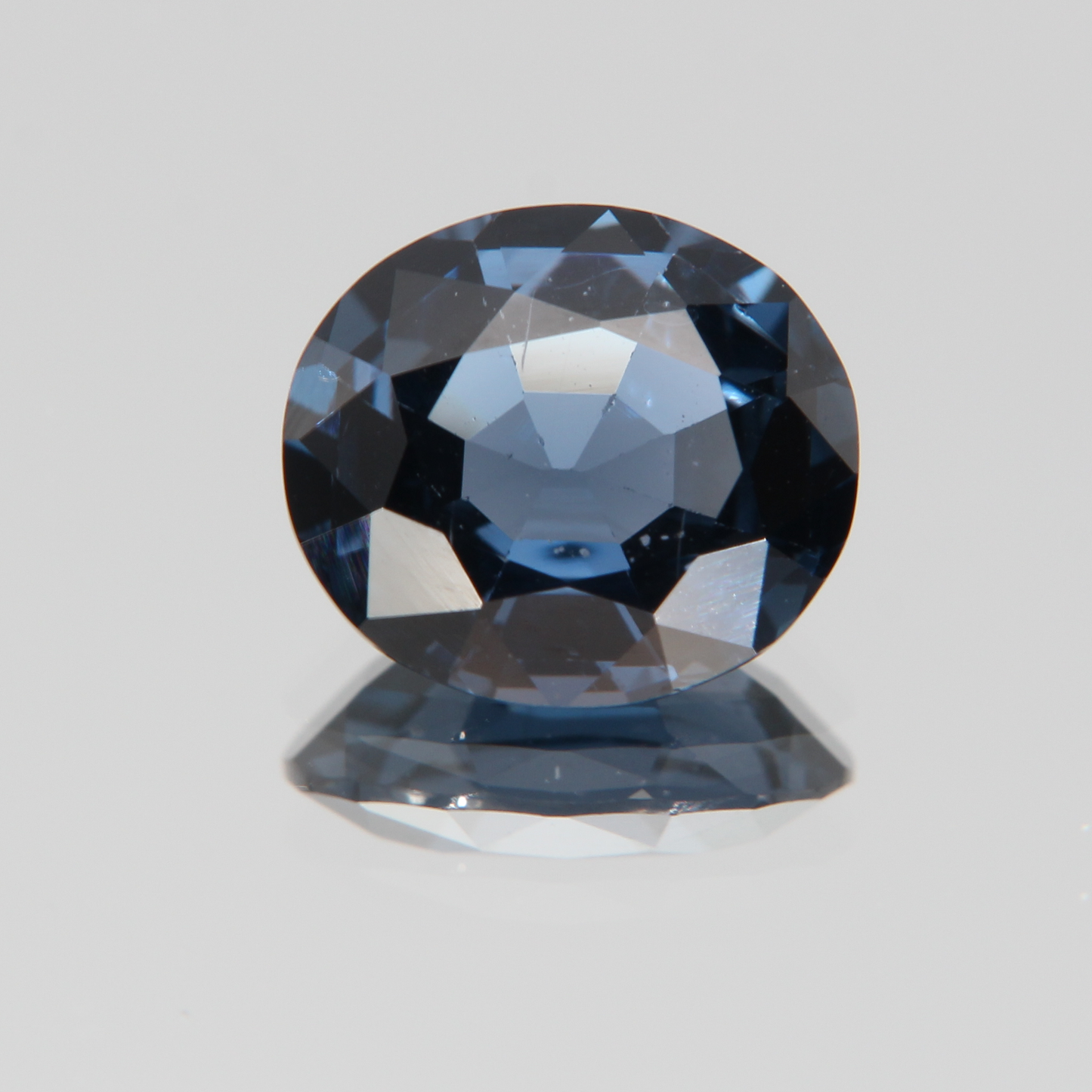 Blauer Kobaltspinell 3.61 ct