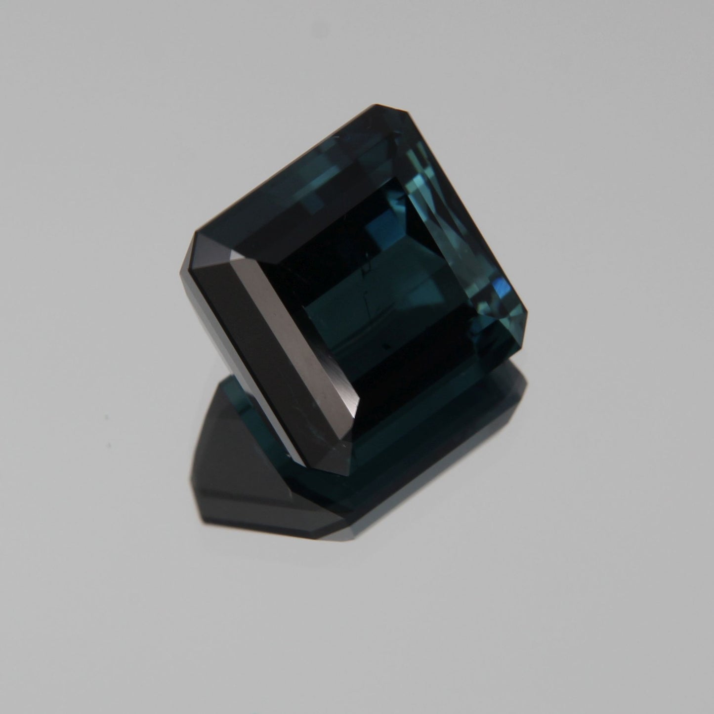 Indigolit 8.00ct