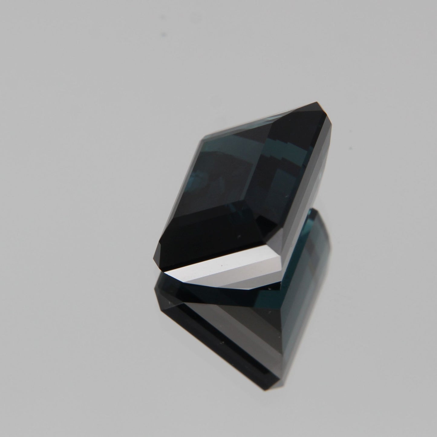 Indigolit 8.00ct