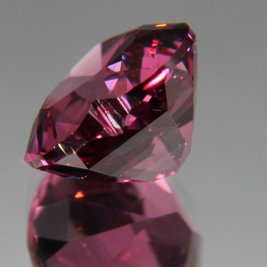 Mahenge Granat 2.29ct