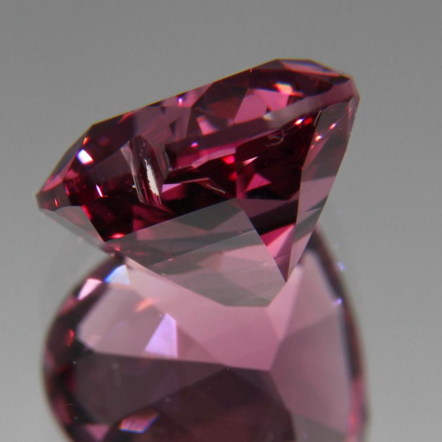 Mahenge Granat 2.29ct