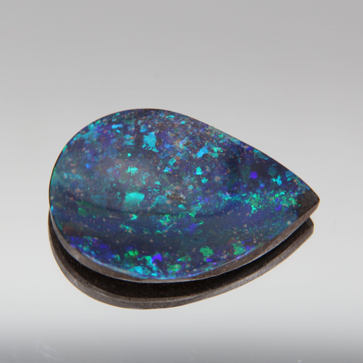 Australian Boulder Opal 20 ct