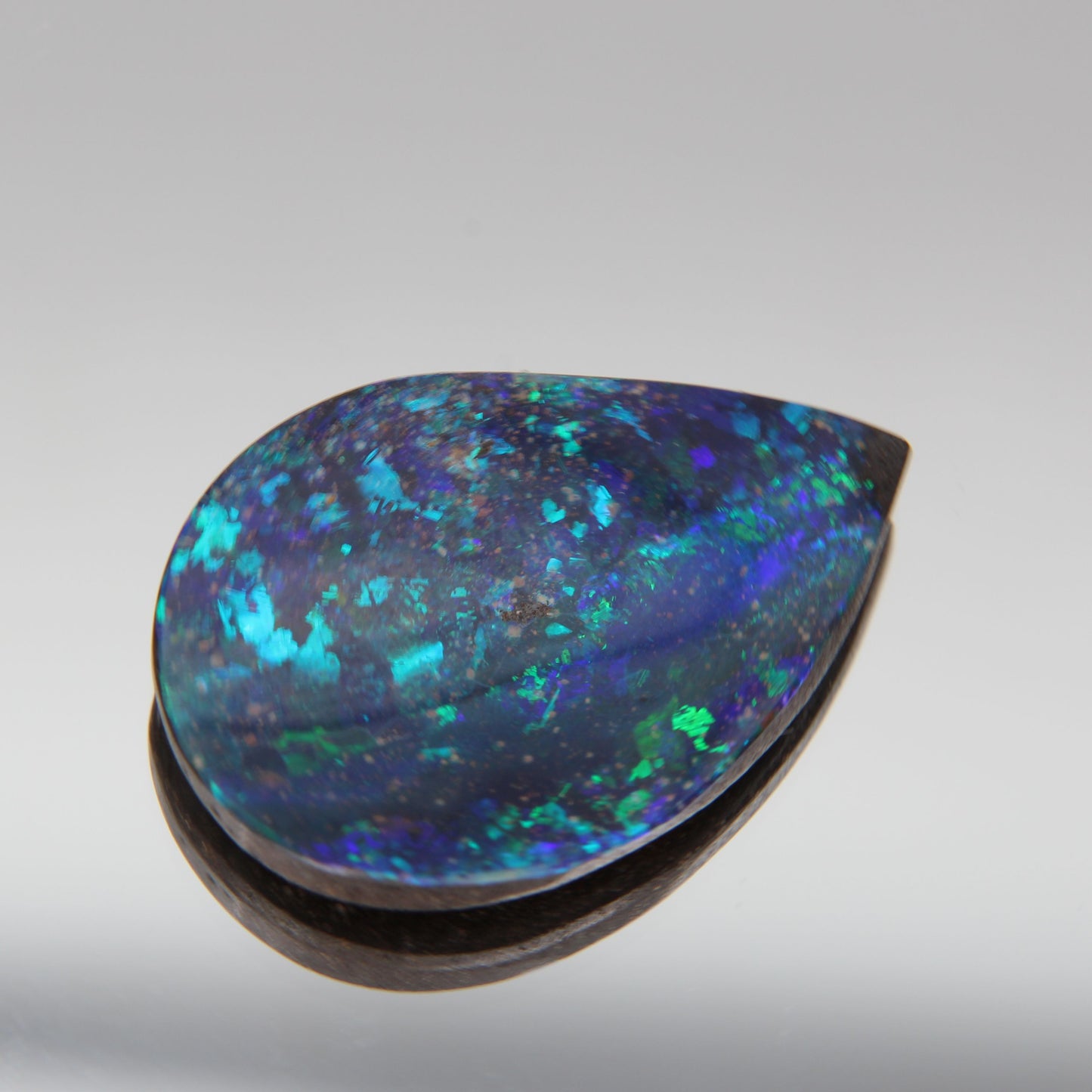 Australian Boulder Opal 20 ct