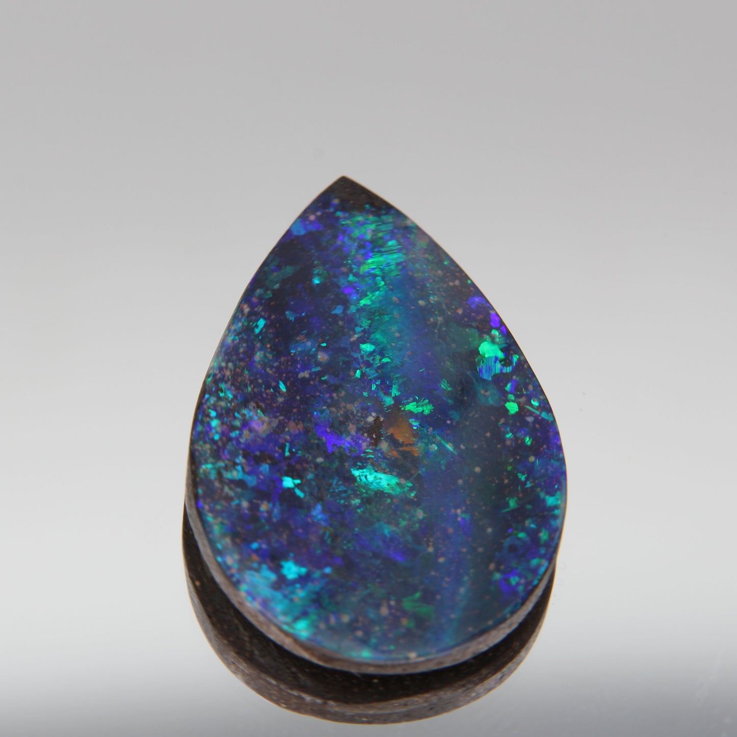 Australian Boulder Opal 20 ct
