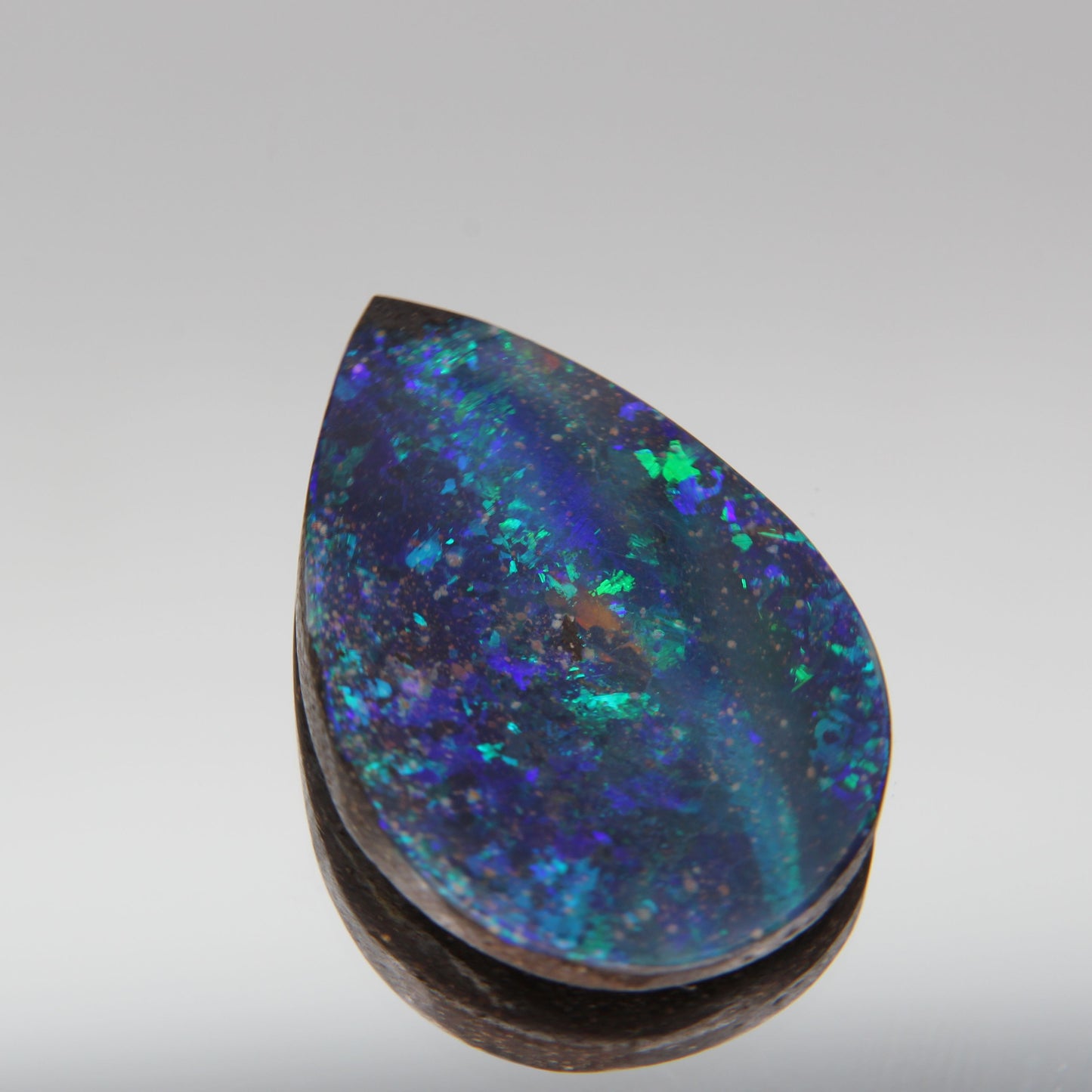 Australian Boulder Opal 20 ct