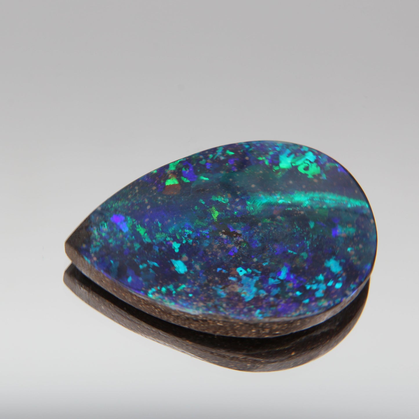 Australian Boulder Opal 20 ct