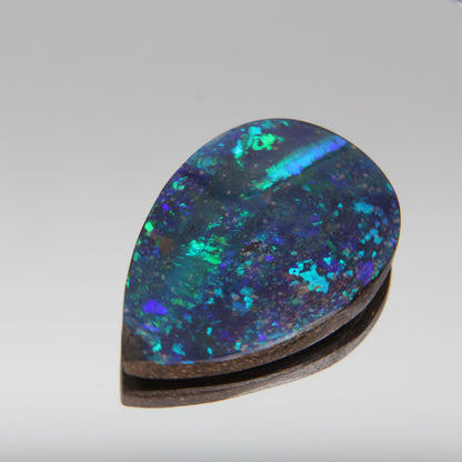 Australian Boulder Opal 20 ct