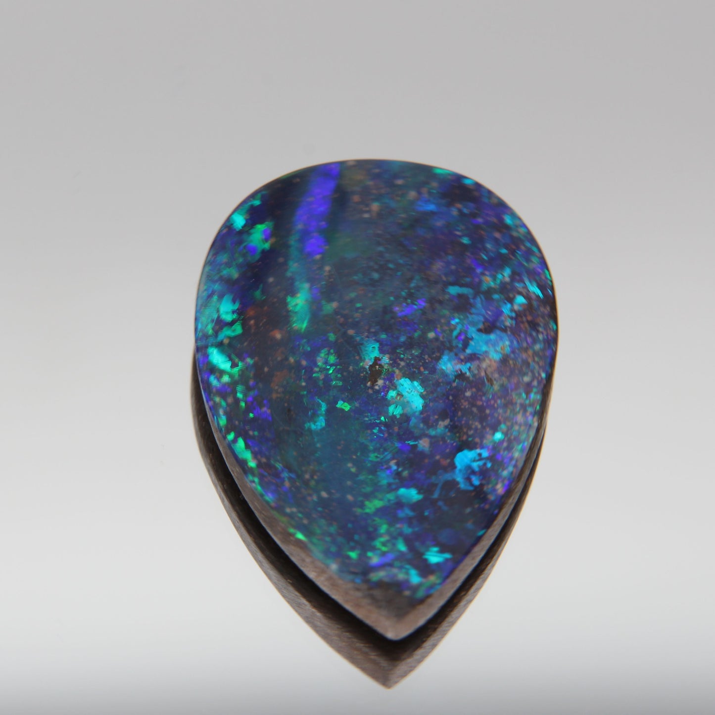 Australian Boulder Opal 20 ct