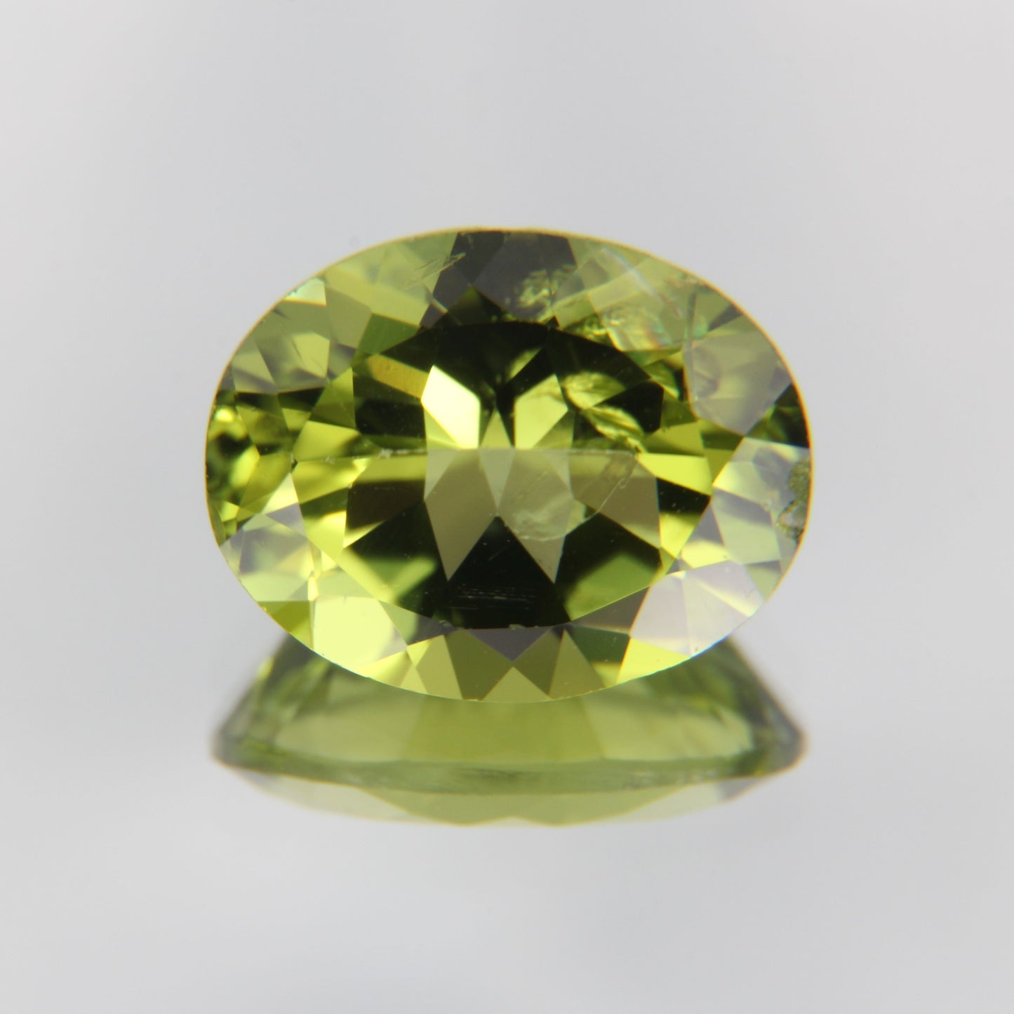 Peridot 2.53 ct