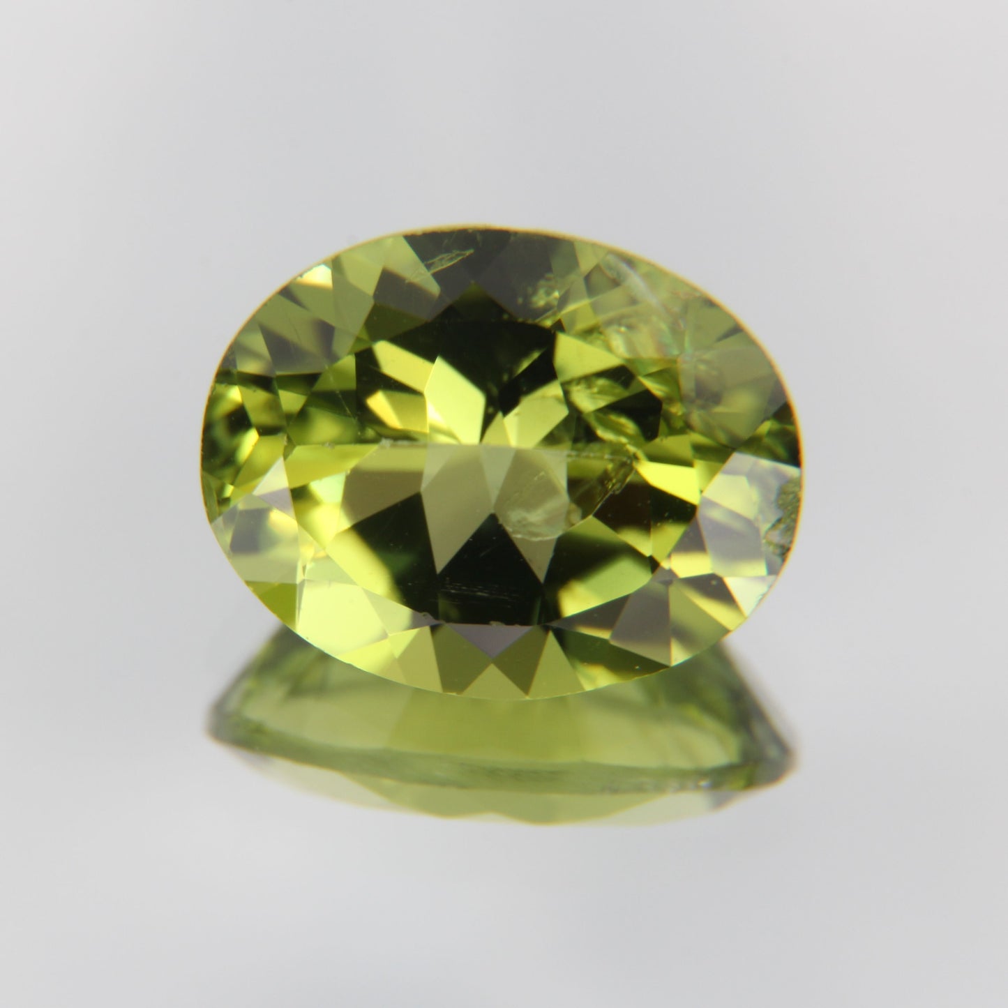 Peridot 2.53 ct