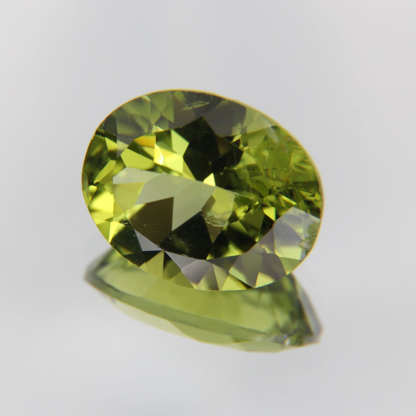 Peridot 2.53 ct