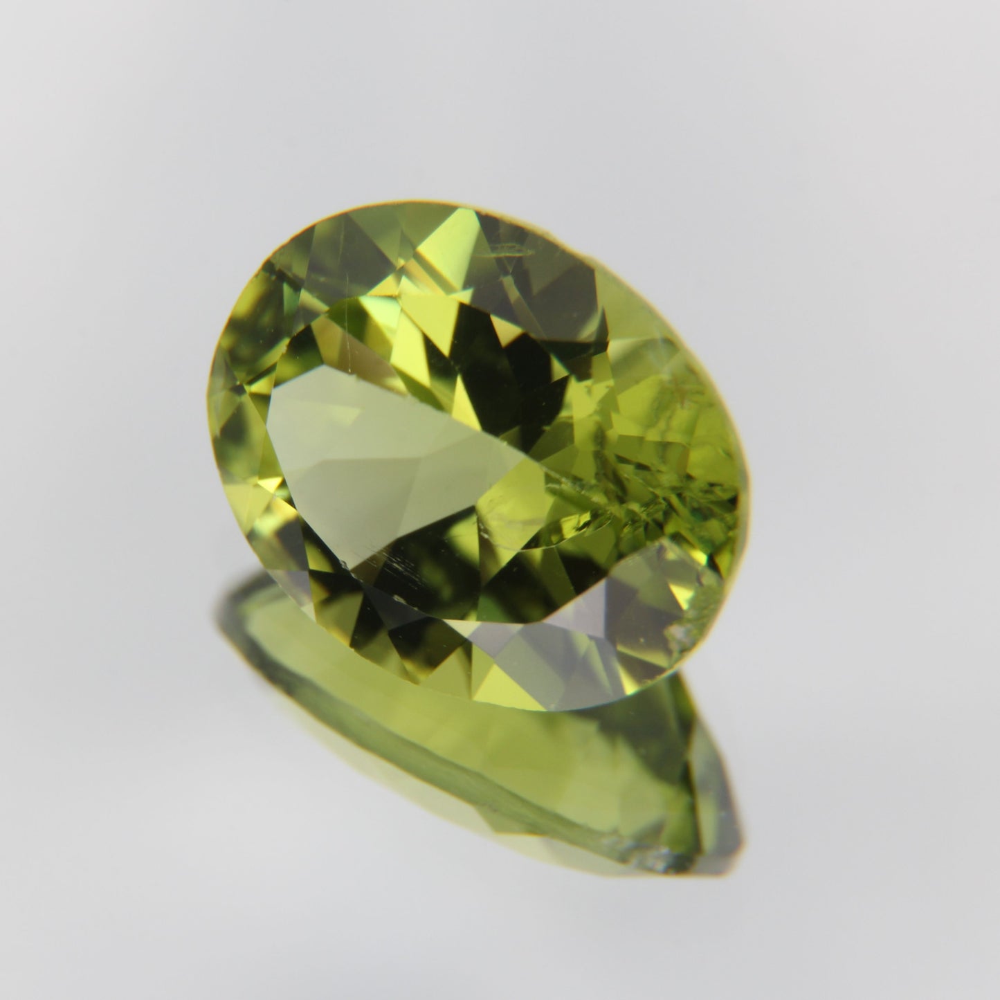 Peridot 2.53 ct