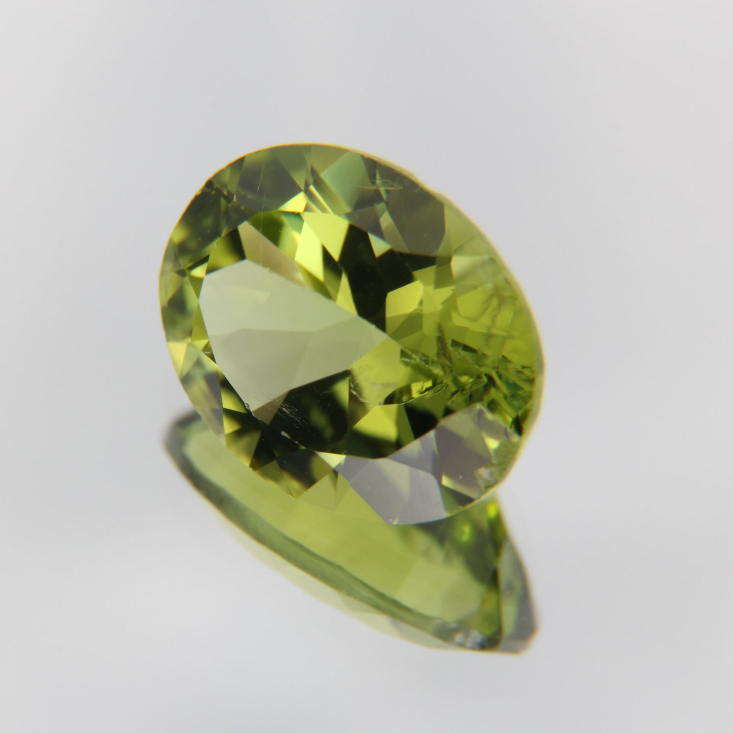 Peridot 2.53 ct