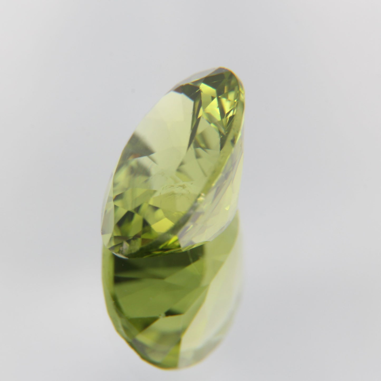 Peridot 2.53 ct