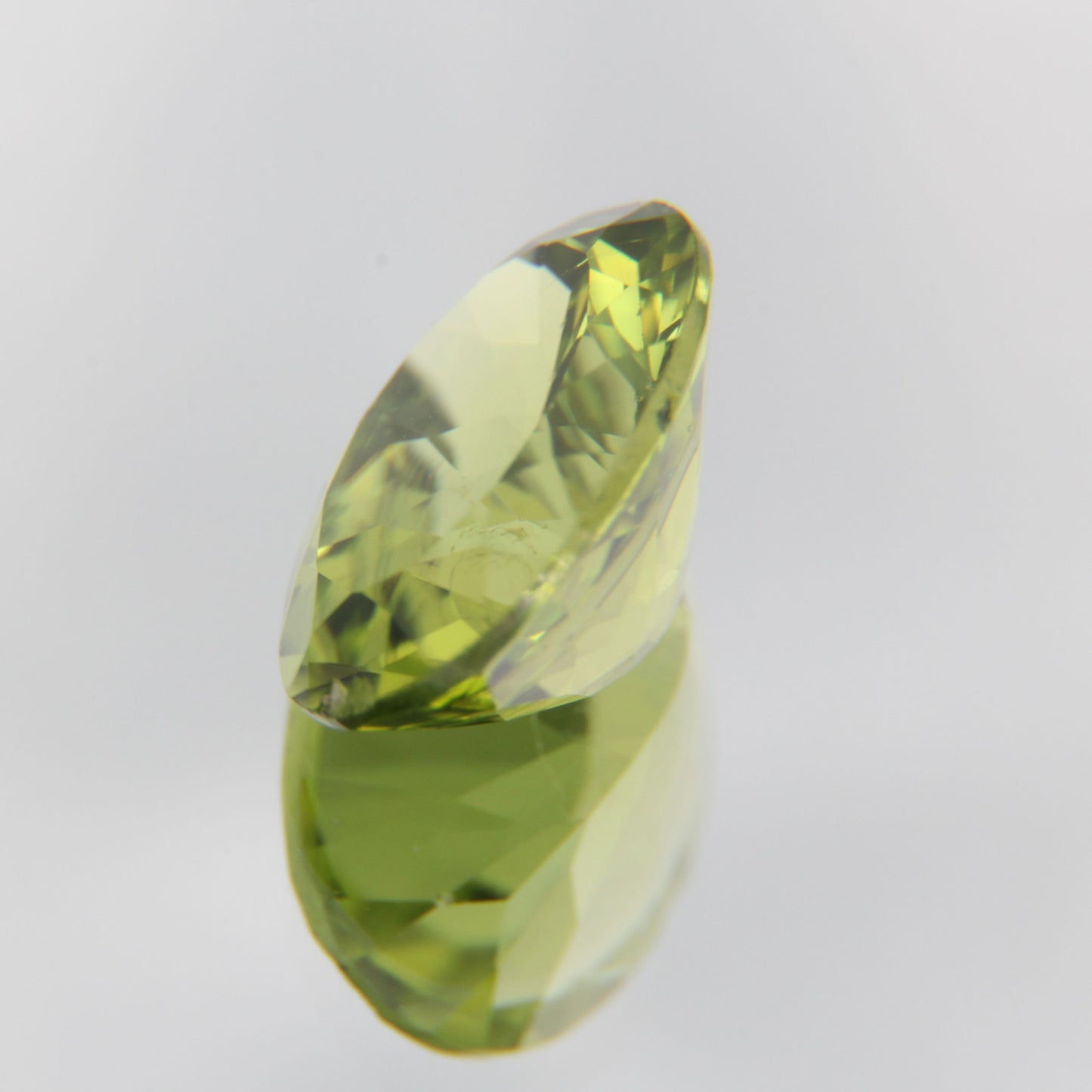 Peridot 2.53 ct