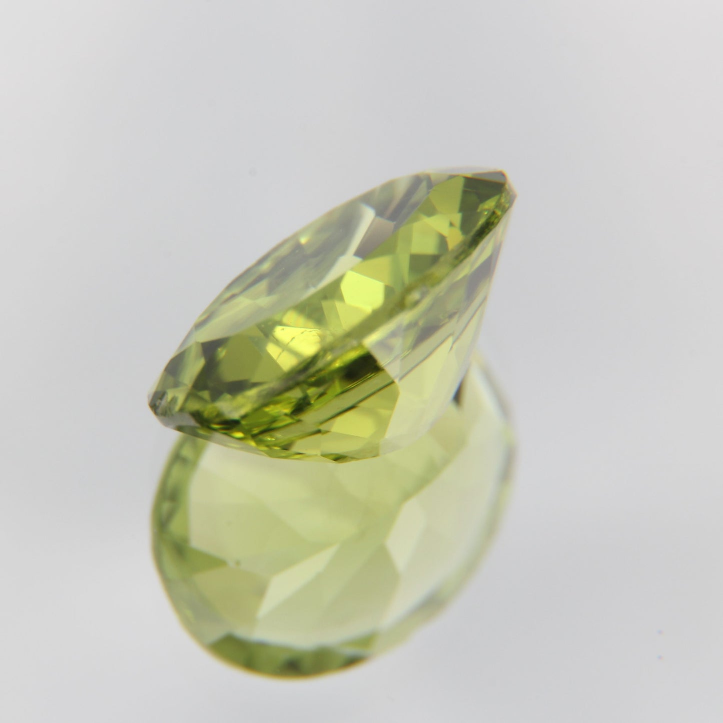 Peridot 2.53 ct