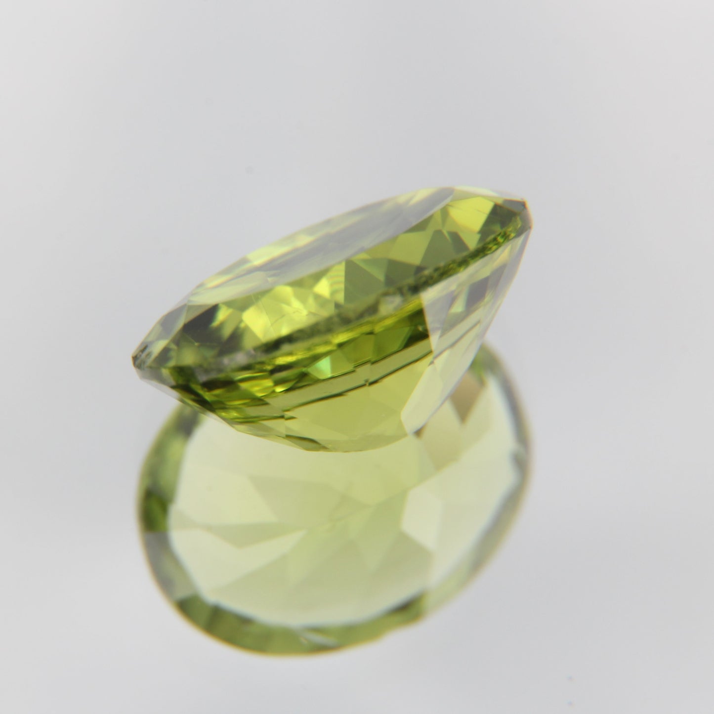 Peridot 2.53 ct