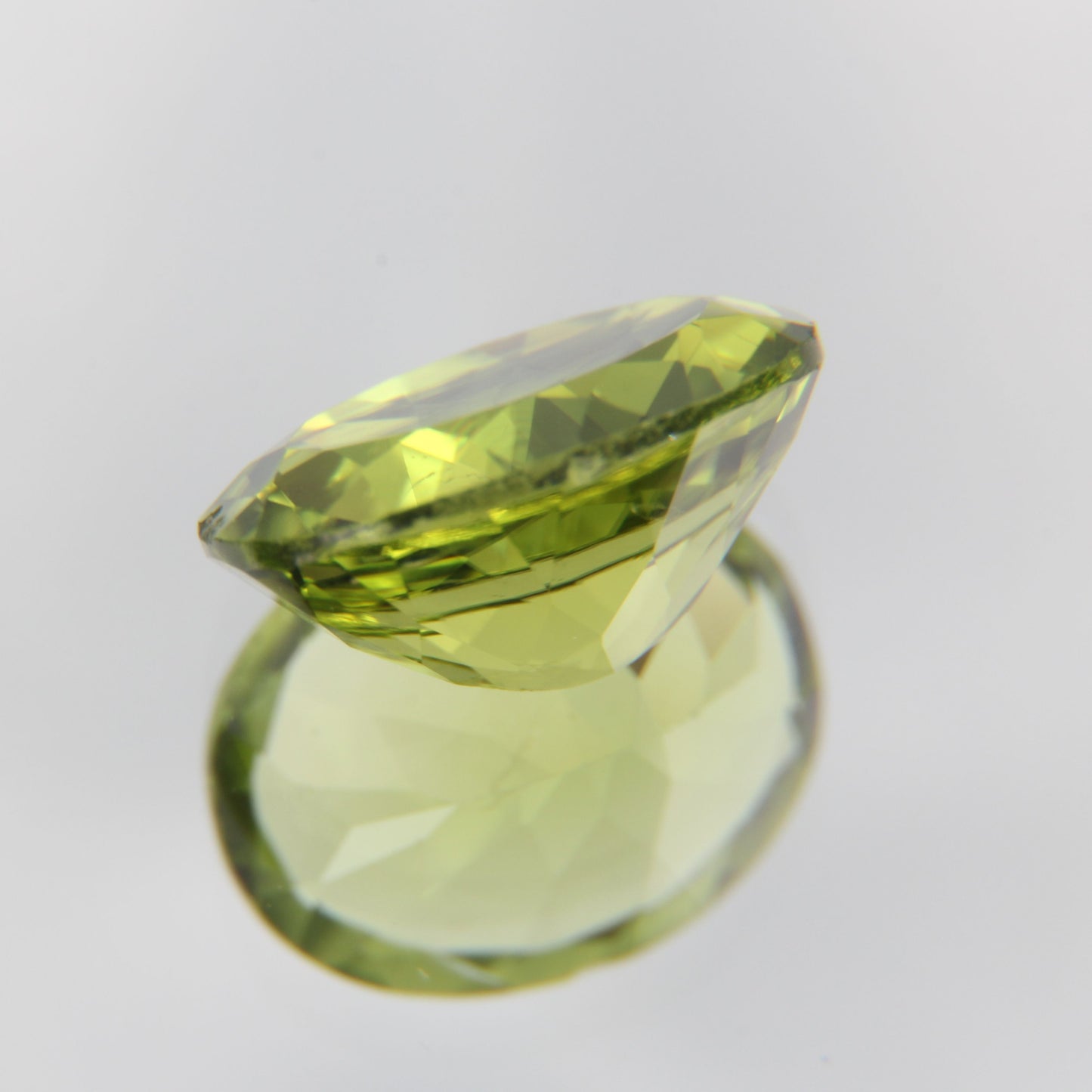 Peridot 2.53 ct