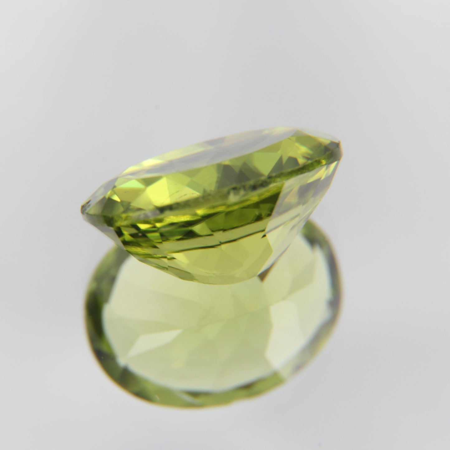 Peridot 2.53 ct