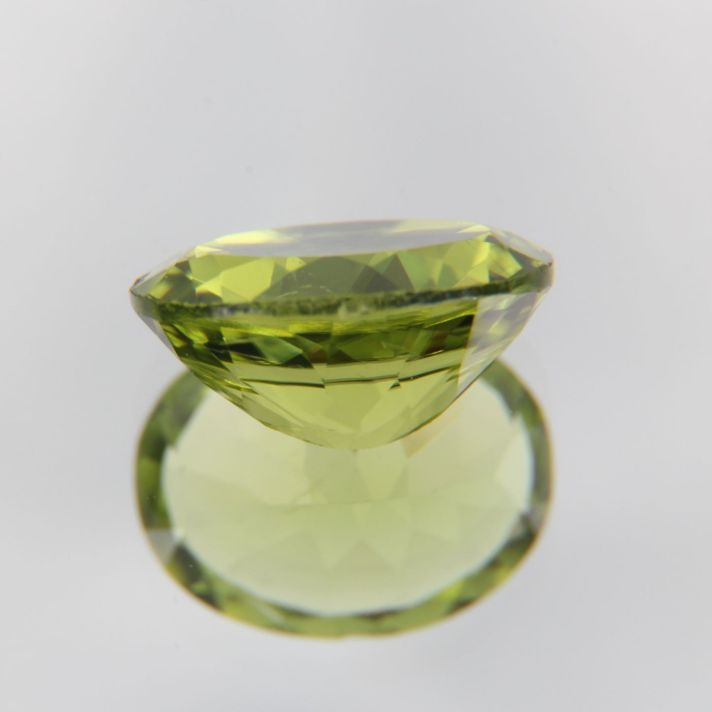 Peridot 2.53 ct