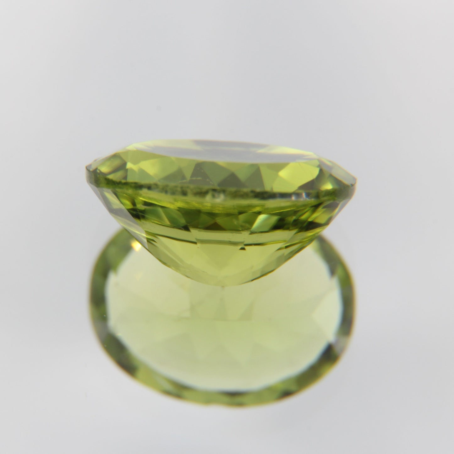 Peridot 2.53 ct