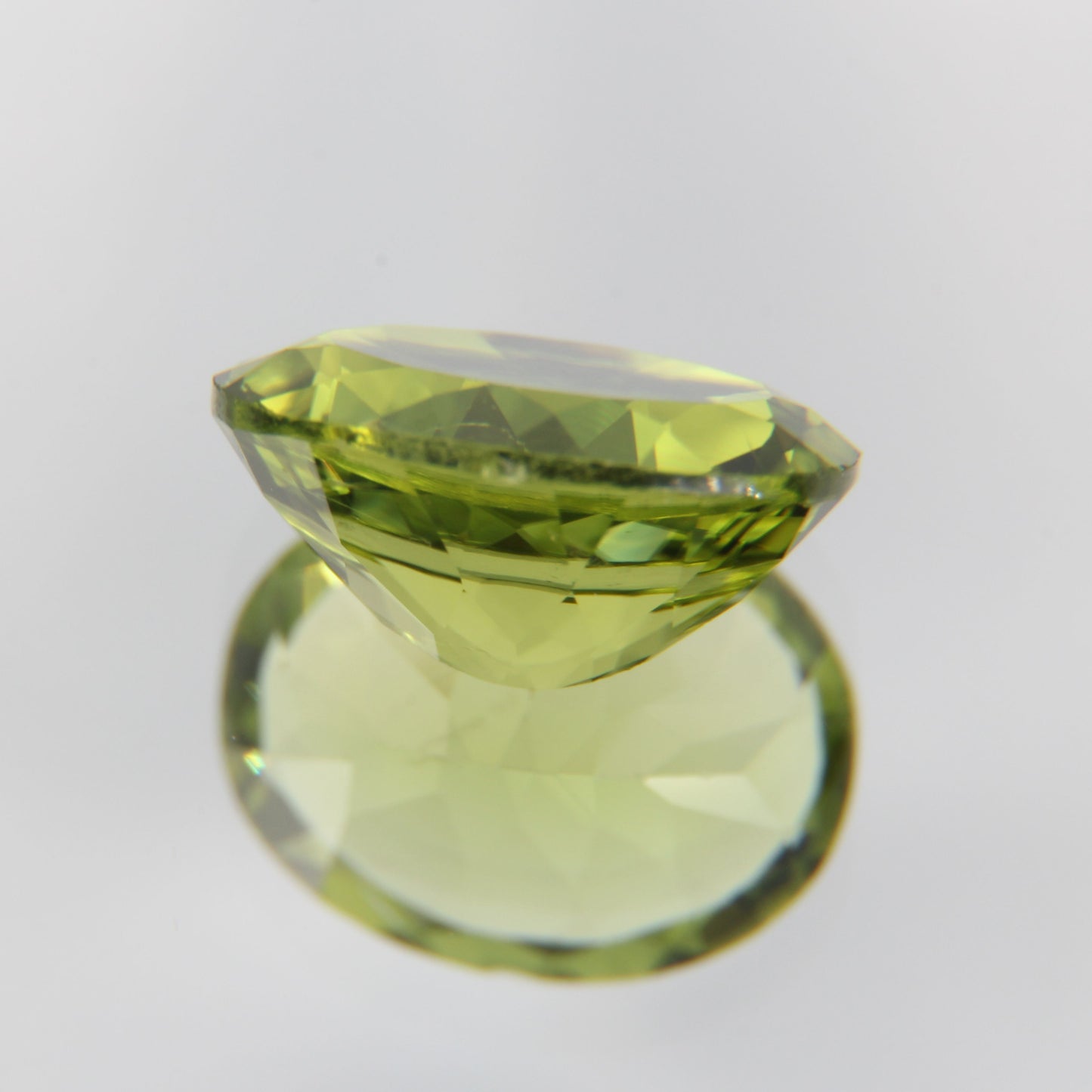 Peridot 2.53 ct