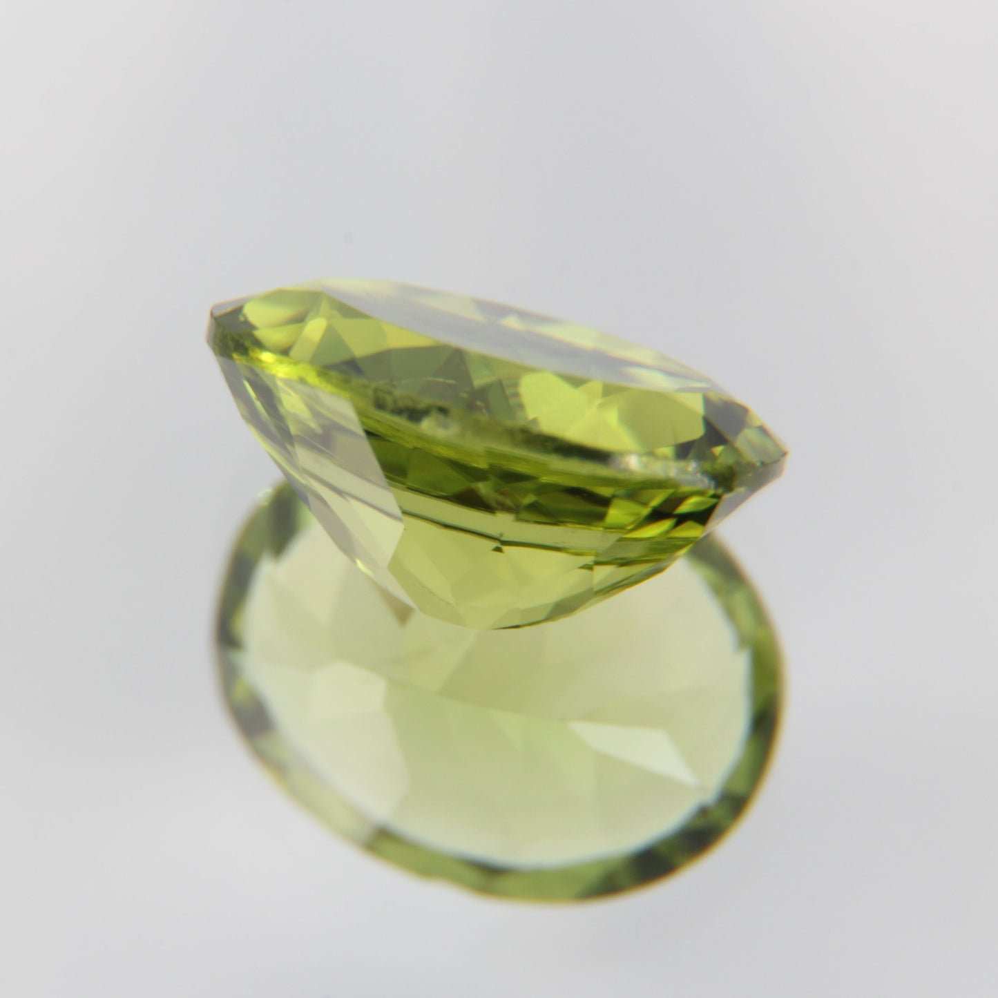 Peridot 2.53 ct