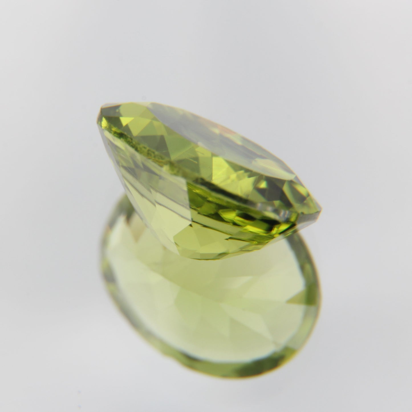 Peridot 2.53 ct