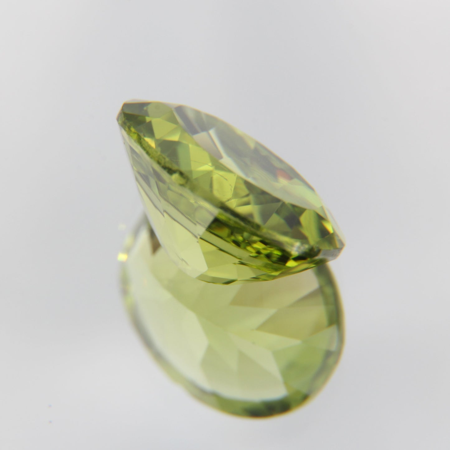 Peridot 2.53 ct