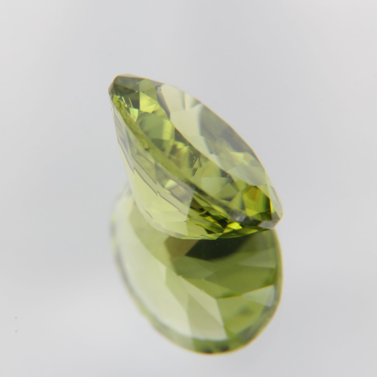Peridot 2.53 ct