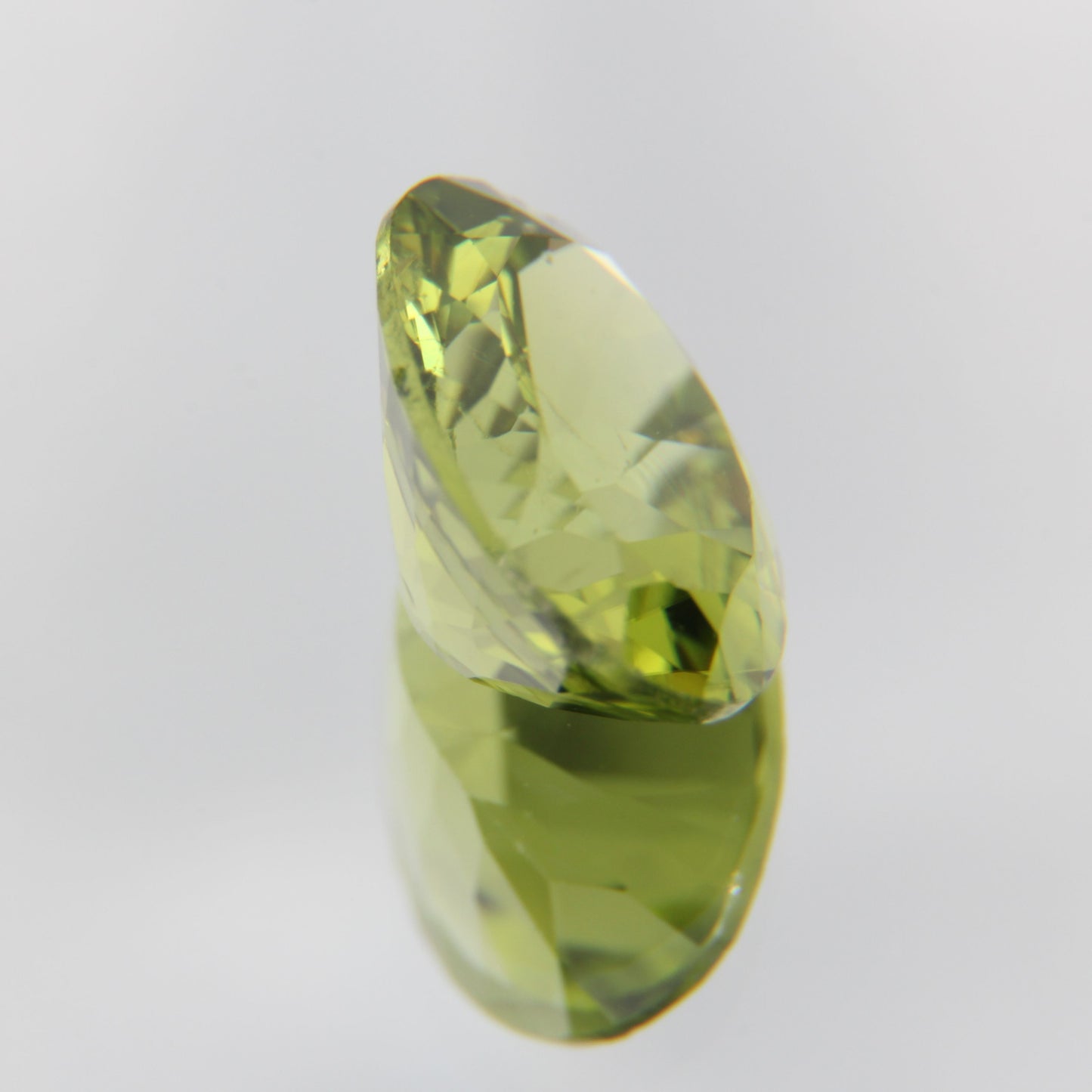 Peridot 2.53 ct