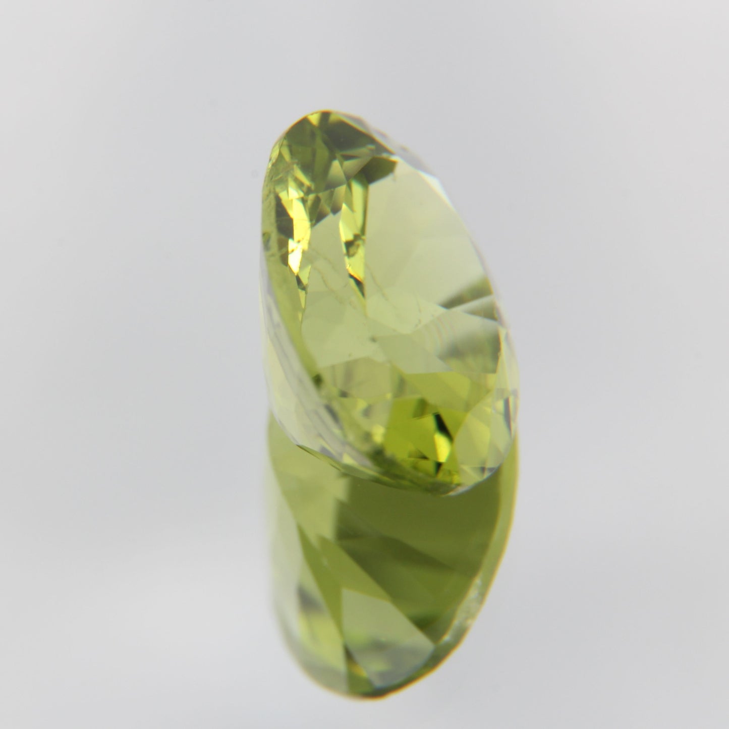 Peridot 2.53 ct
