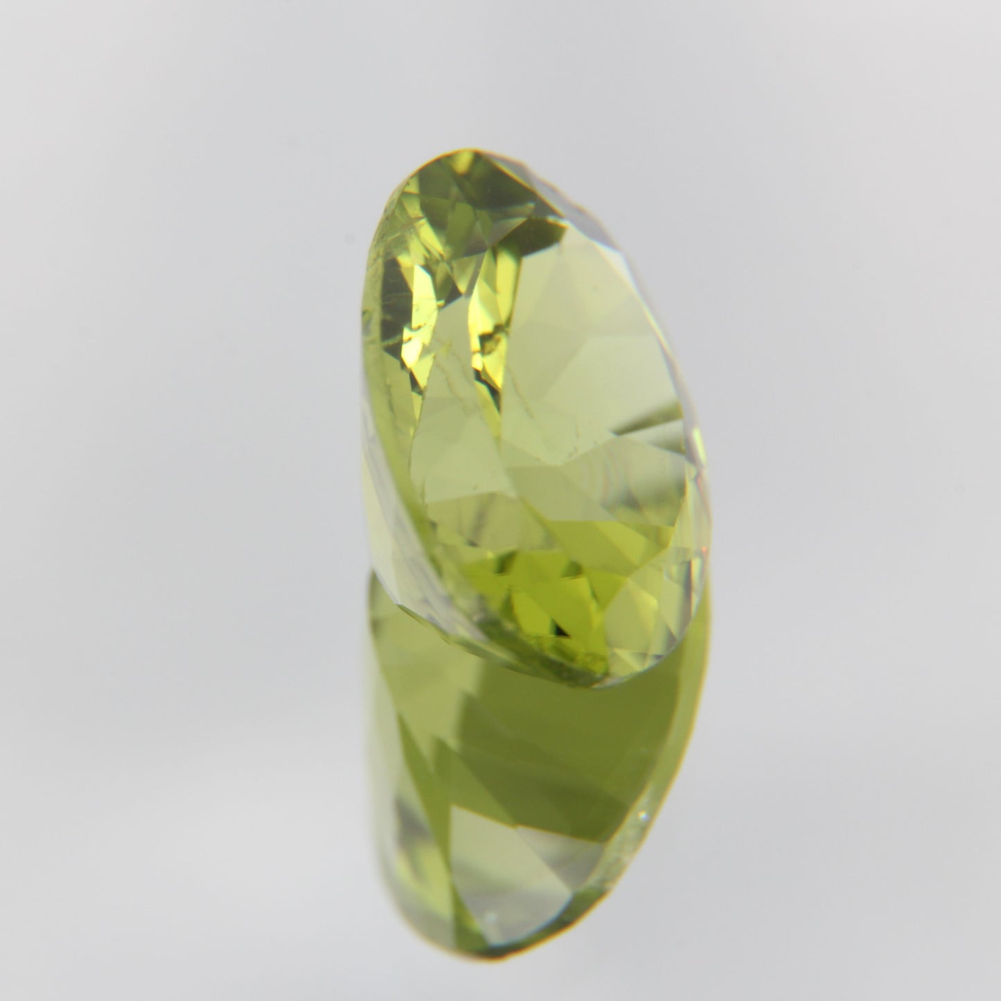 Peridot 2.53 ct