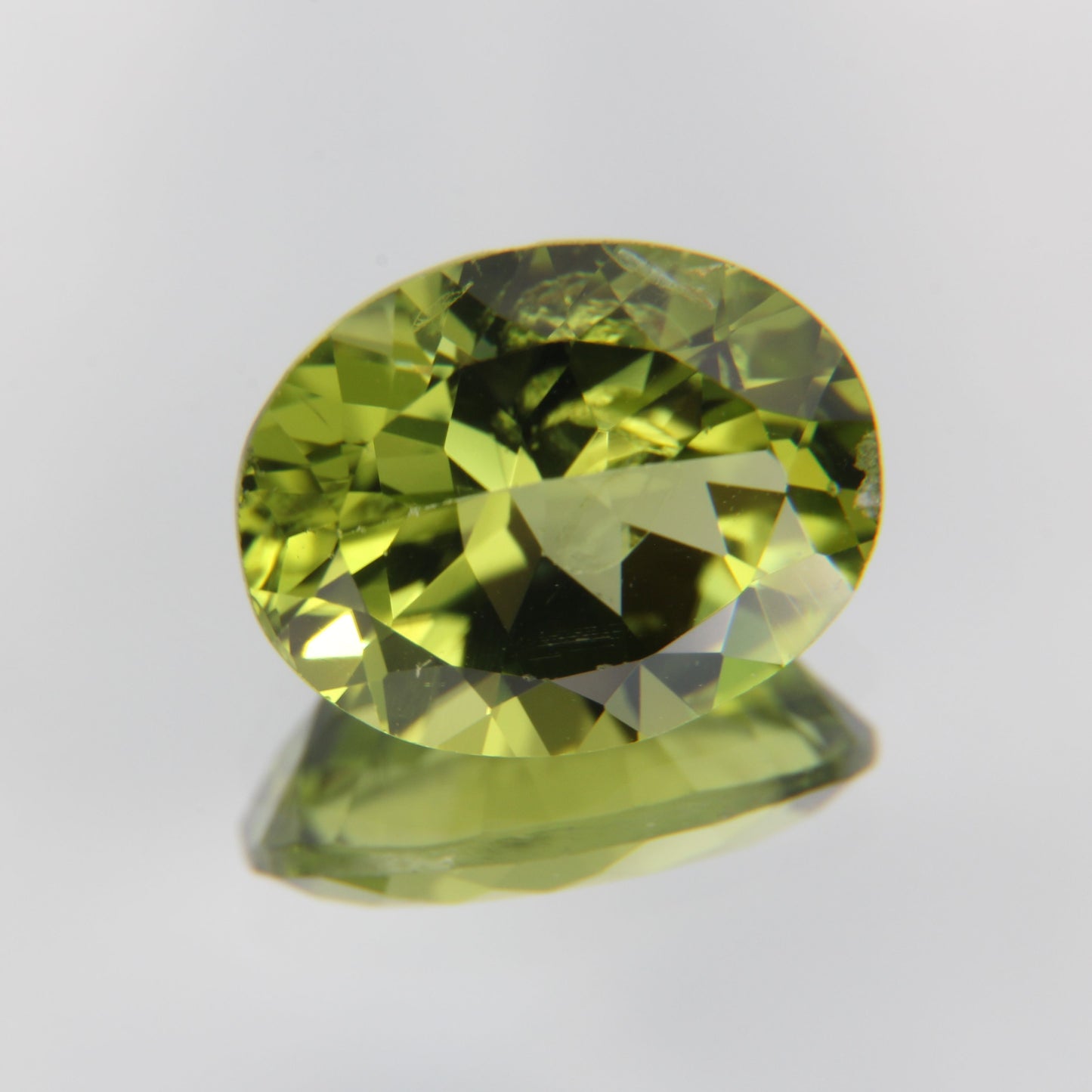 Peridot 2.53 ct