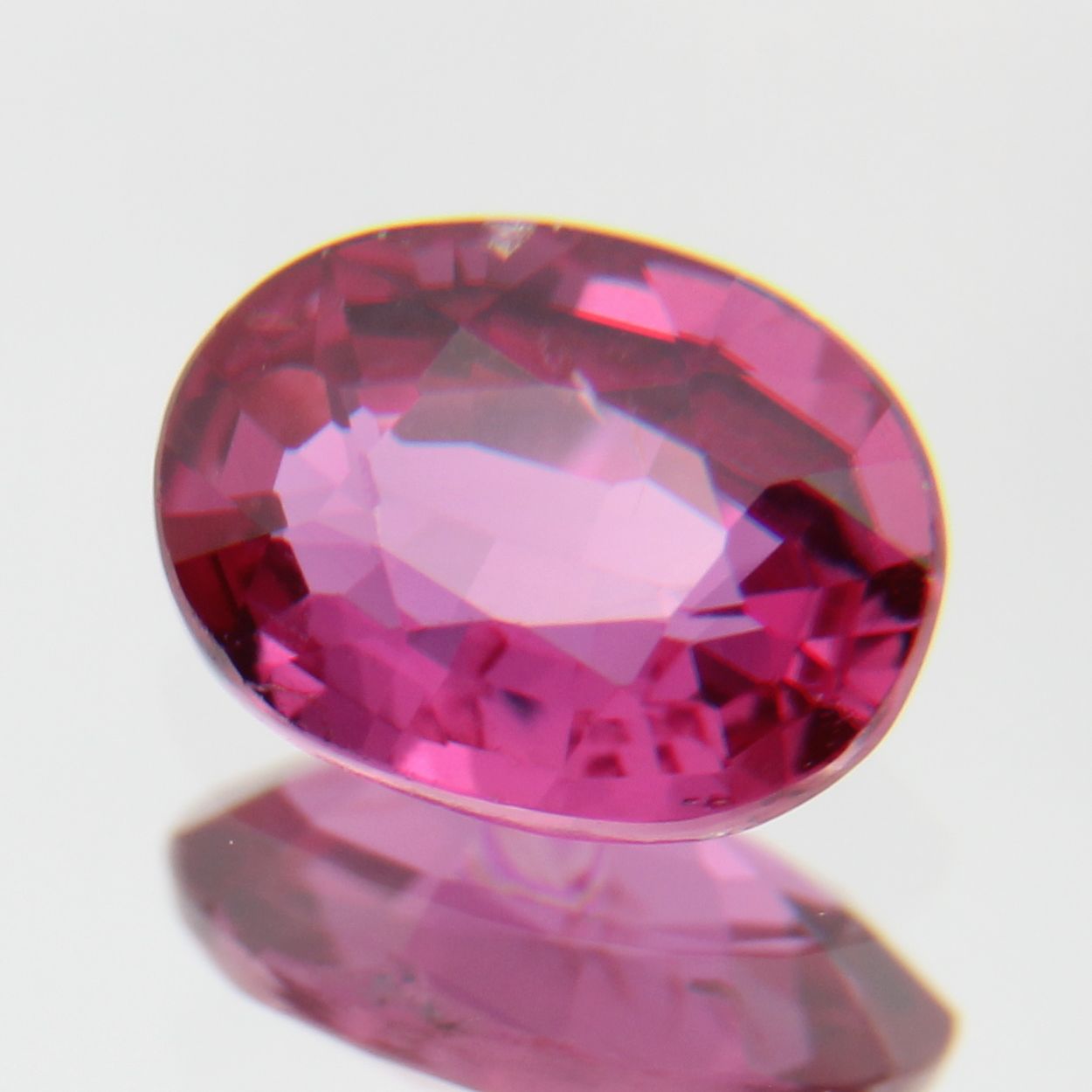 pinker Saphir 0.46ct 