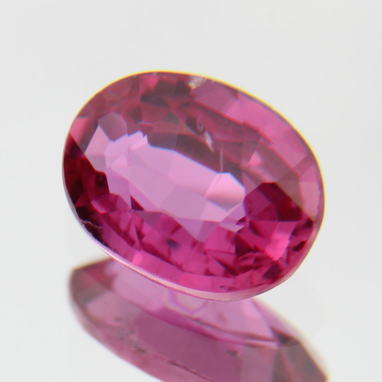 pinker Saphir 0.46ct 