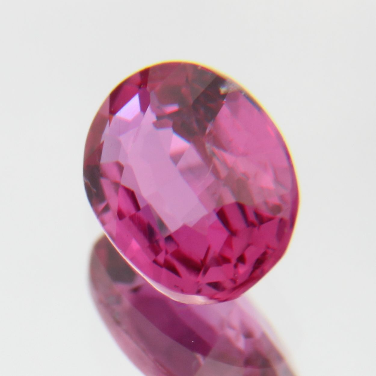 pinker Saphir 0.46ct 