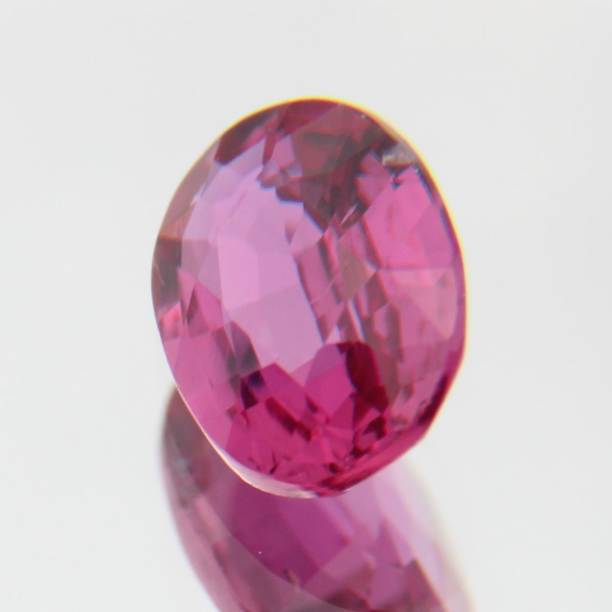 pinker Saphir 0.46ct 