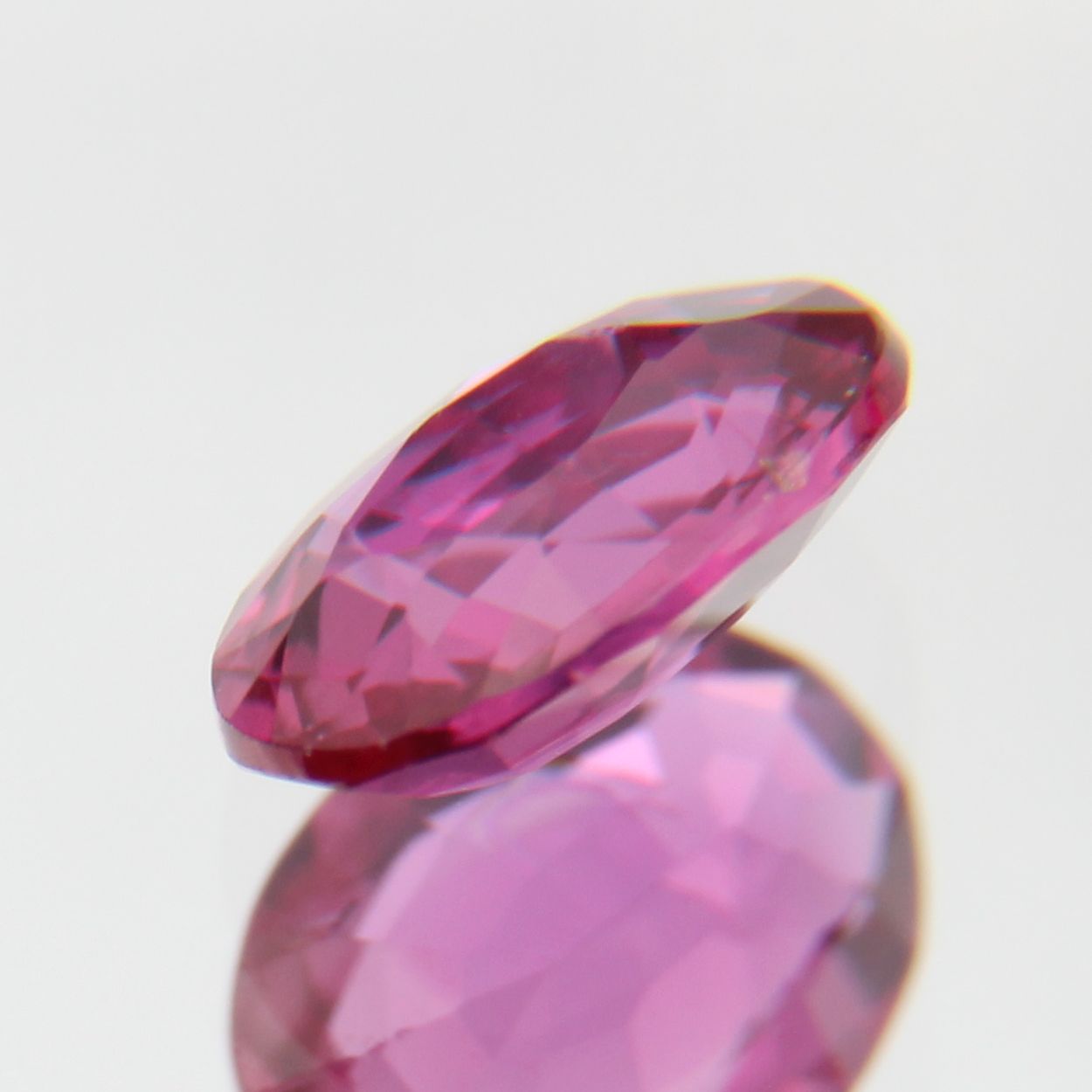 pinker Saphir 0.46ct 