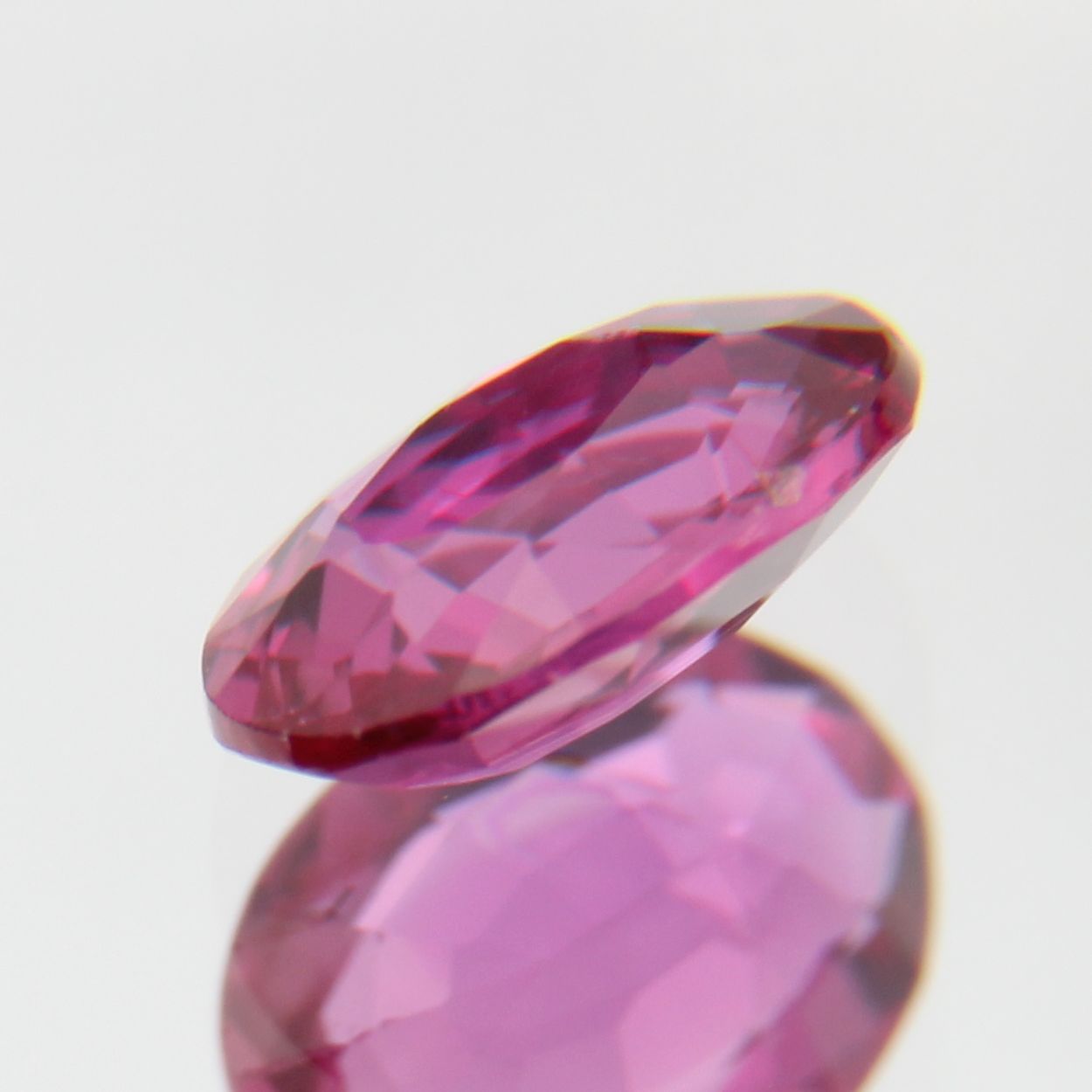 pinker Saphir 0.46ct 