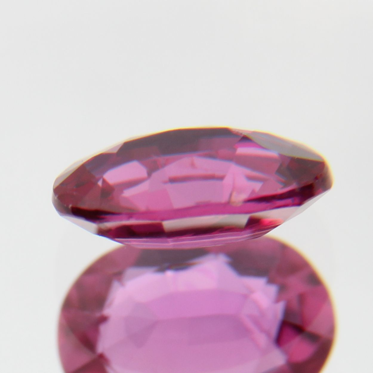 pinker Saphir 0.46ct 