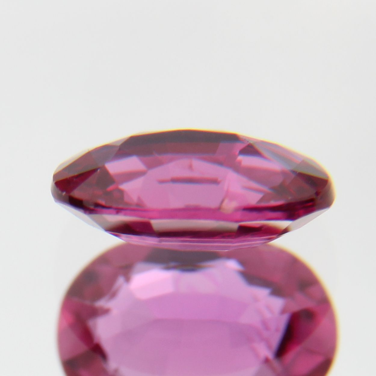 pinker Saphir 0.46ct 
