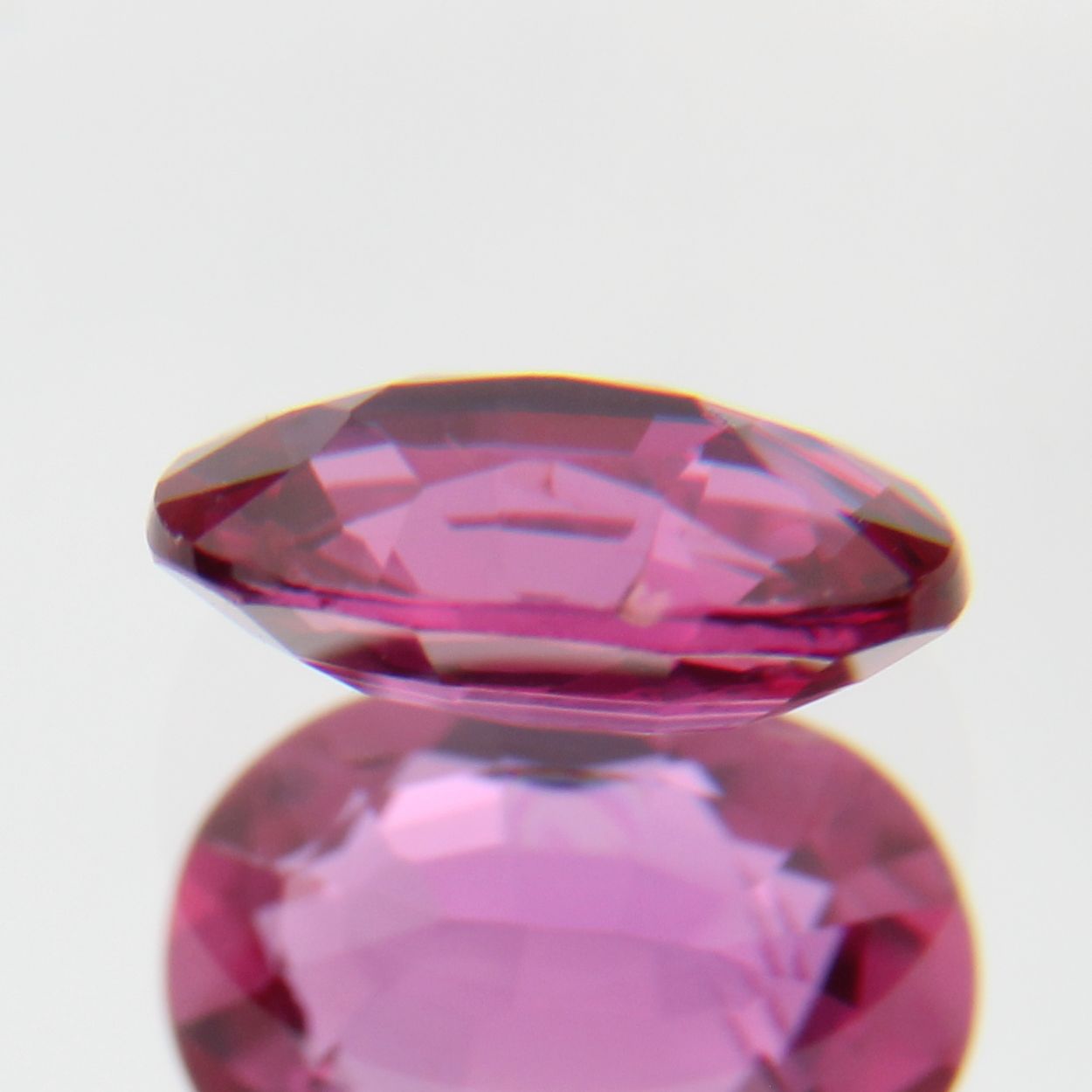 pinker Saphir 0.46ct 
