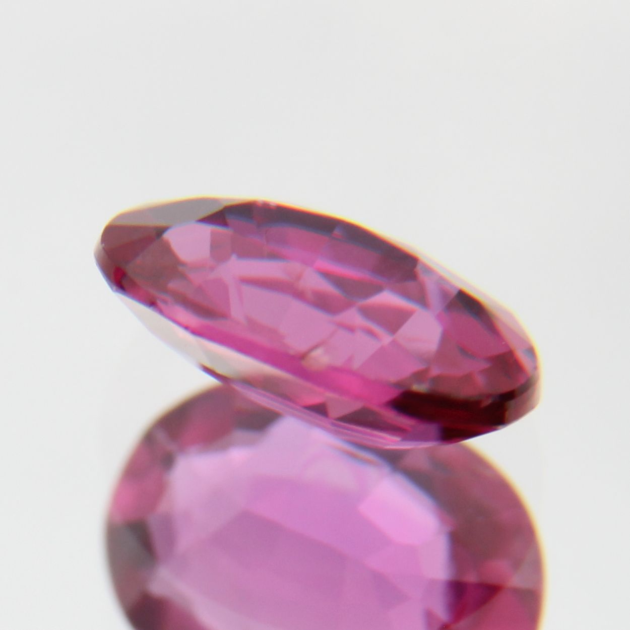 pinker Saphir 0.46ct 