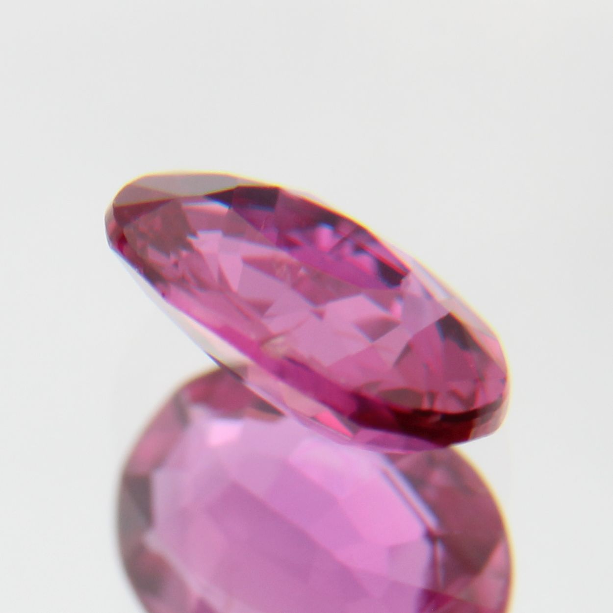 pinker Saphir 0.46ct 