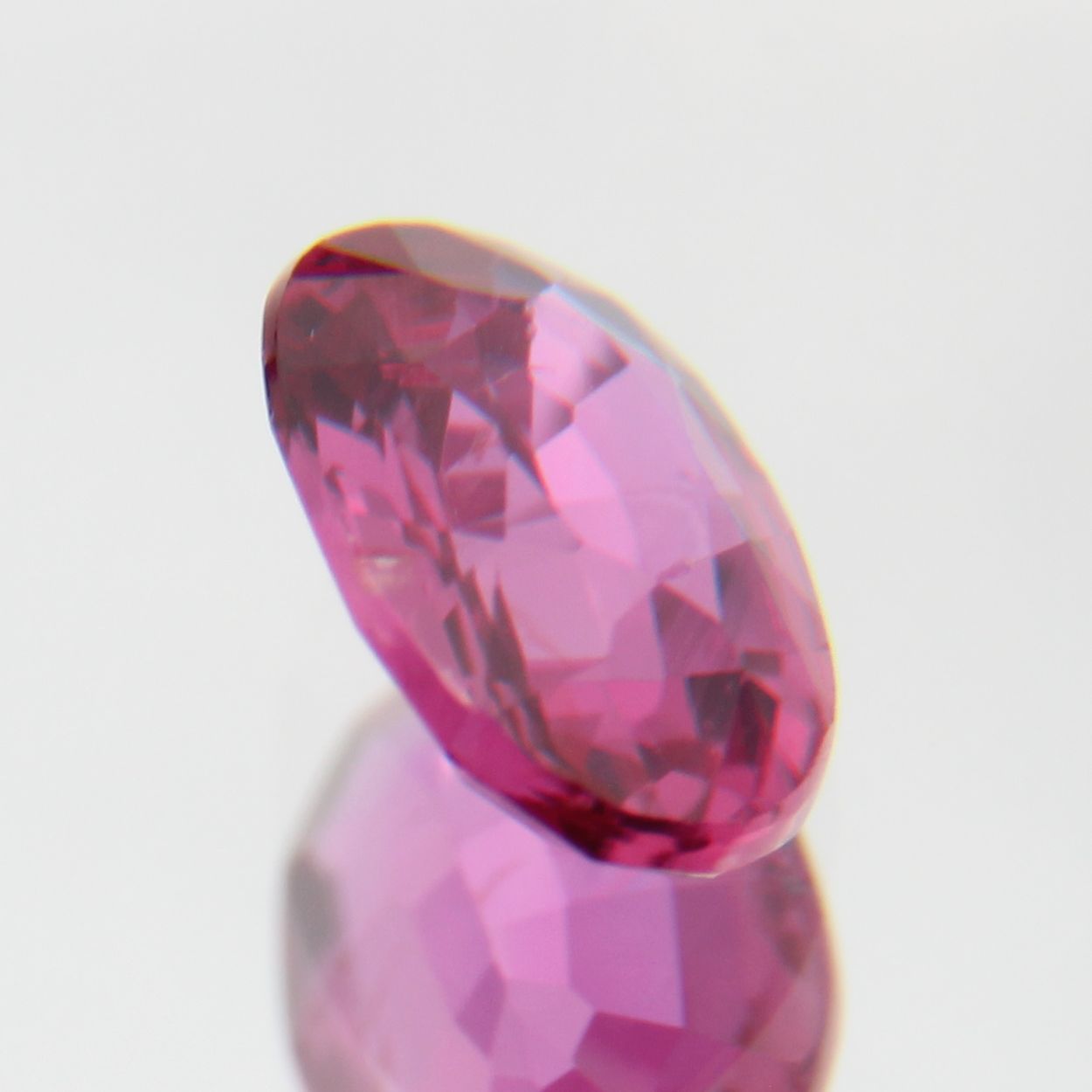 pinker Saphir 0.46ct 